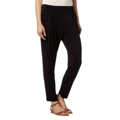 Black pleated jersey trousers